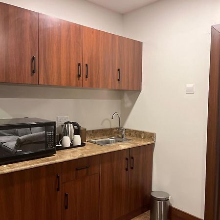 Lily Hotel Suite Mubarraz Al-Hofuf Kültér fotó