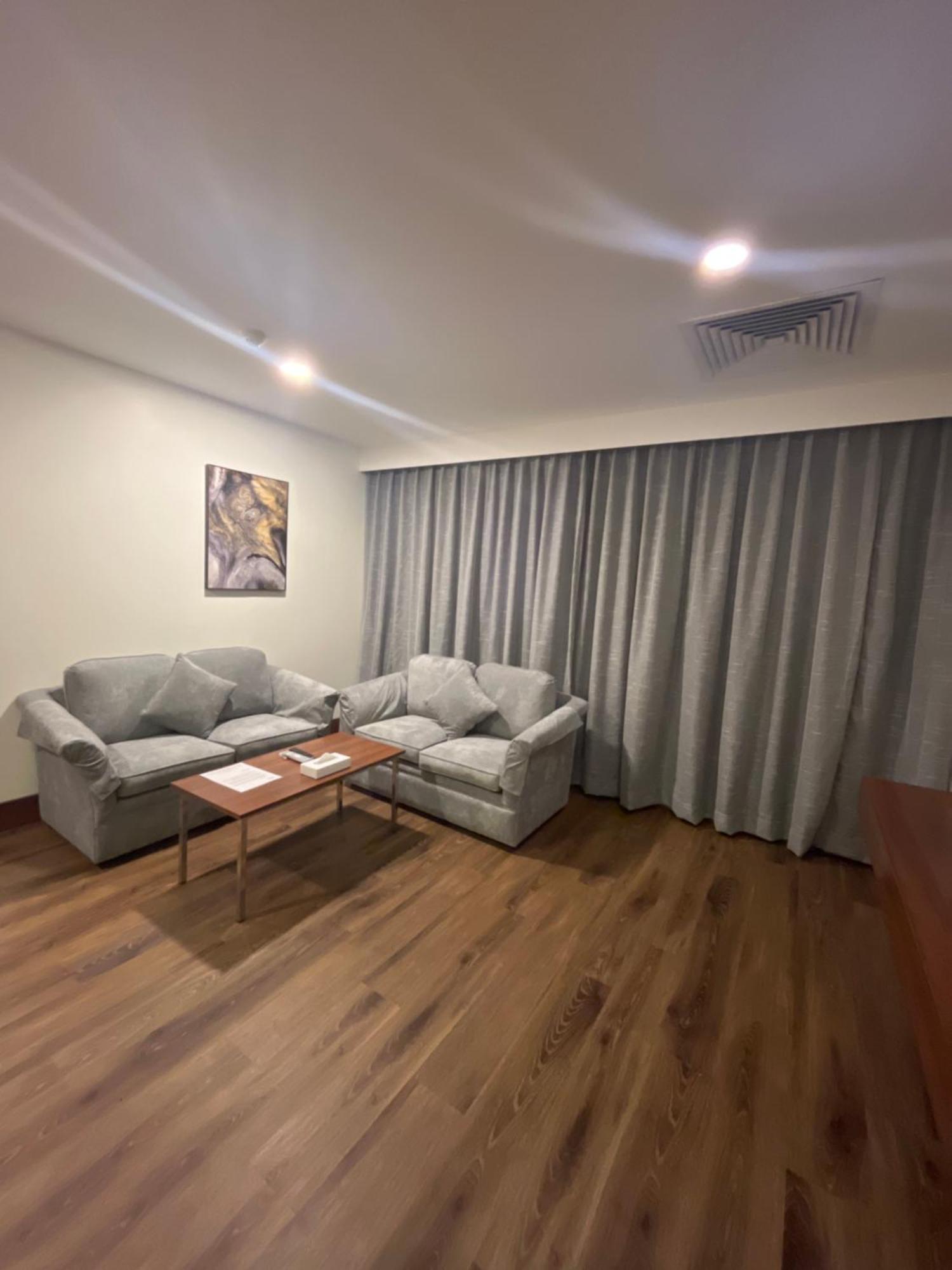 Lily Hotel Suite Mubarraz Al-Hofuf Kültér fotó