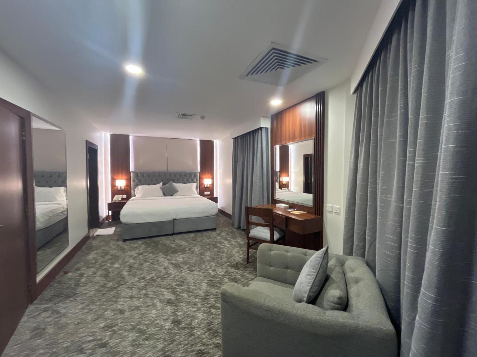 Lily Hotel Suite Mubarraz Al-Hofuf Kültér fotó